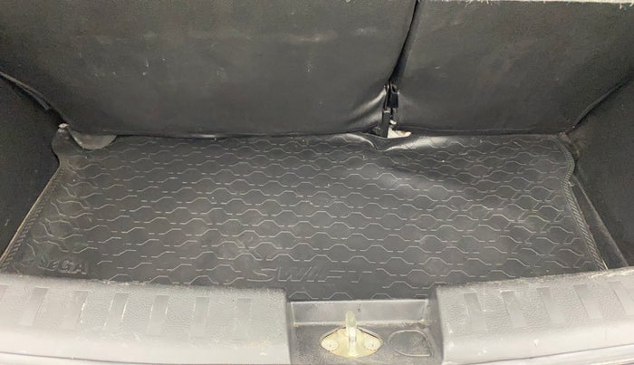 2015 Maruti Swift Dzire ZDI, Diesel, Manual, 63,320 km, Boot Inside
