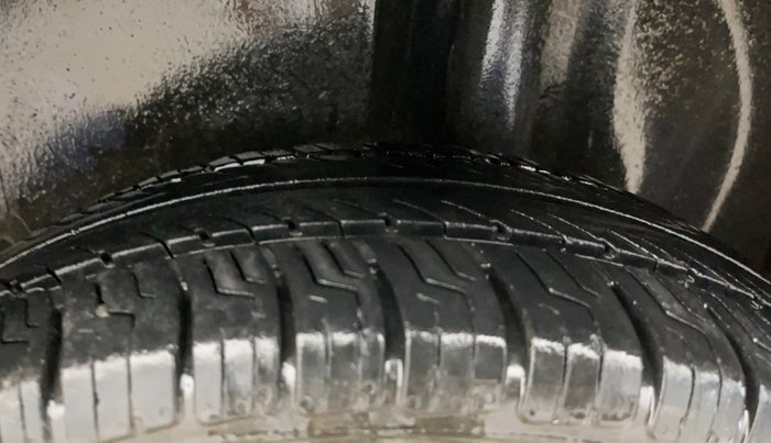 2014 Volkswagen Polo TRENDLINE 1.2L PETROL, Petrol, Manual, 57,320 km, Left Rear Tyre Tread