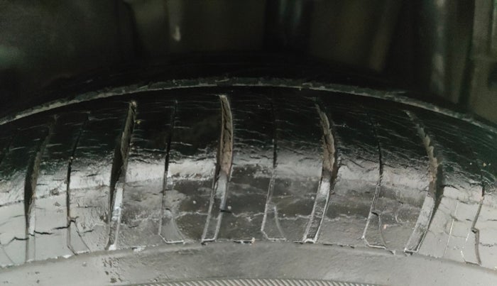 2018 Tata Tiago XZ PETROL, Petrol, Manual, 1,02,630 km, Left Rear Tyre Tread