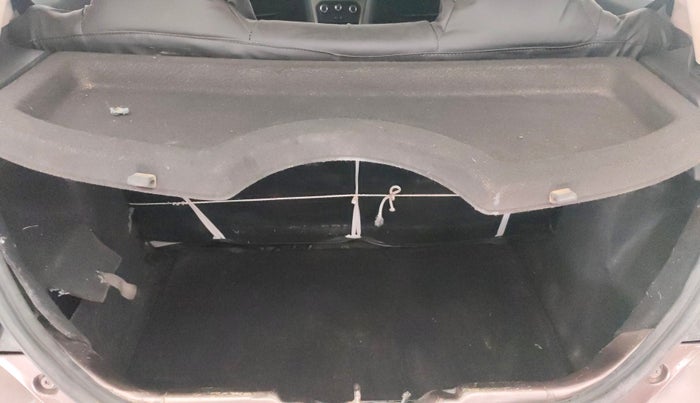 2018 Tata Tiago XZ PETROL, Petrol, Manual, 1,02,630 km, Boot Inside