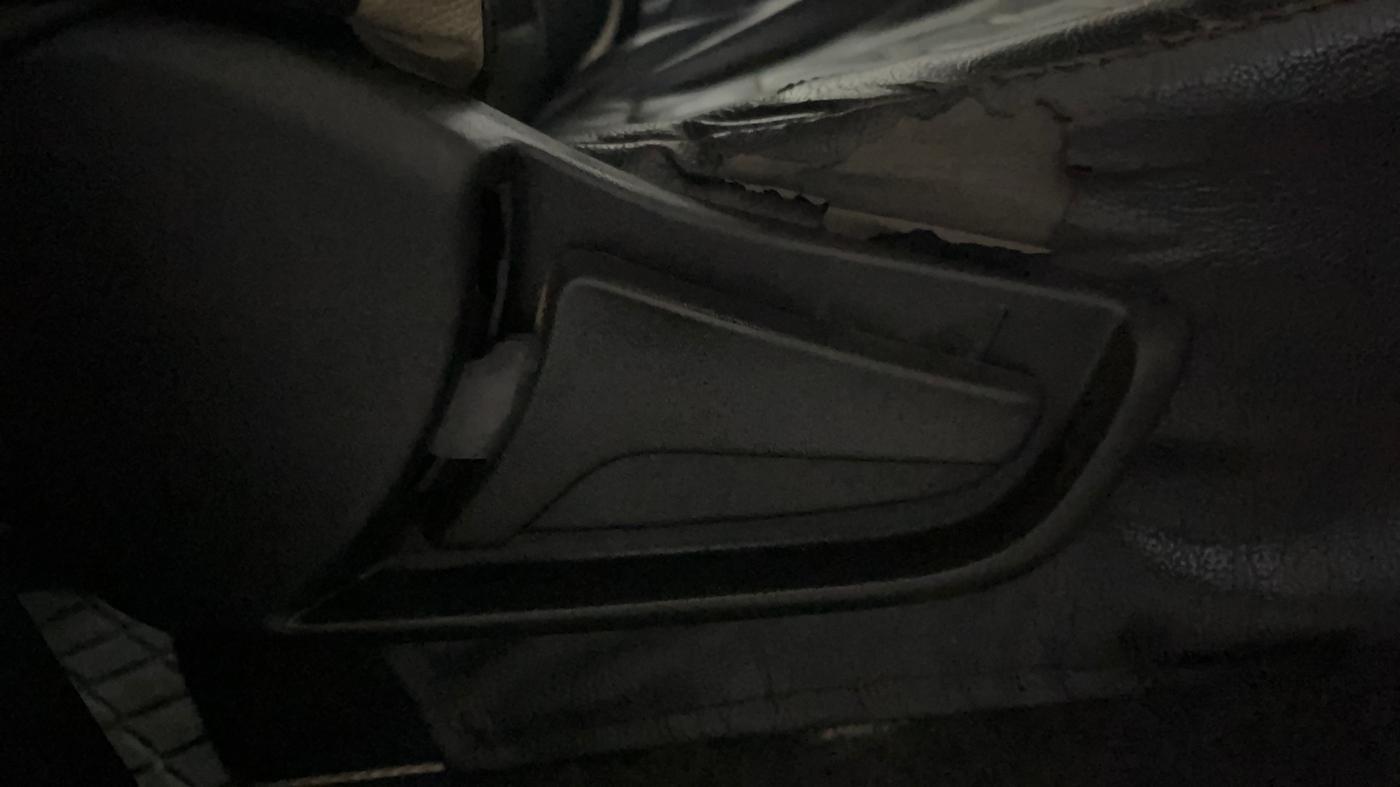 2023 Maruti S PRESSO VXI+, Petrol, Manual, 65,750 km, Driver Side Adjustment Panel