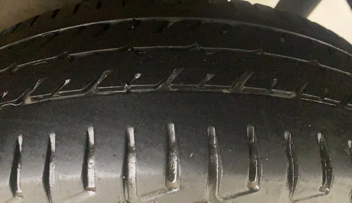 2017 Maruti Wagon R 1.0 VXI (O) AMT, Petrol, Automatic, 49,218 km, Left Rear Tyre Tread