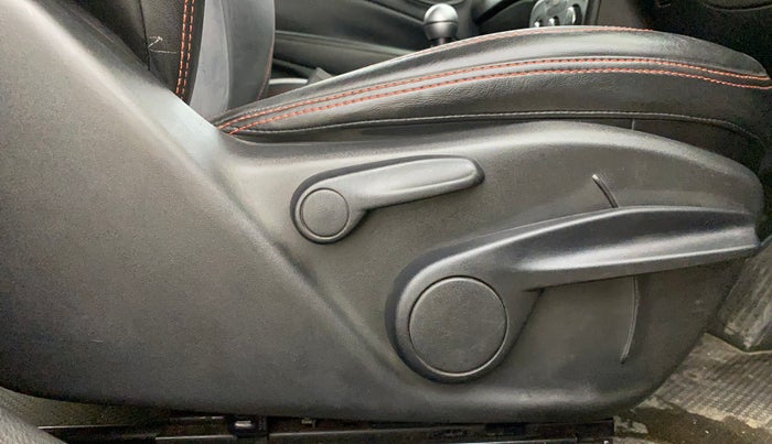 2017 Jeep Compass SPORT 2.0 DIESEL, Diesel, Manual, 55,340 km, Driver Side Adjustment Panel