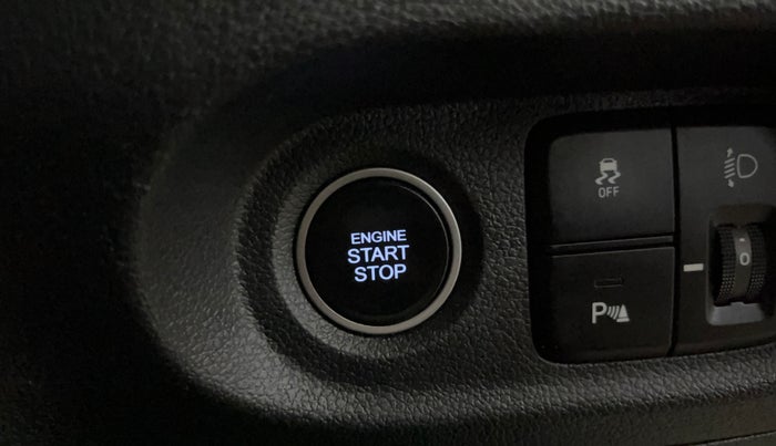 2021 Hyundai ALCAZAR 1.5 SIGNATURE (O) AT 6STR, Diesel, Automatic, 84,579 km, Keyless Start/ Stop Button