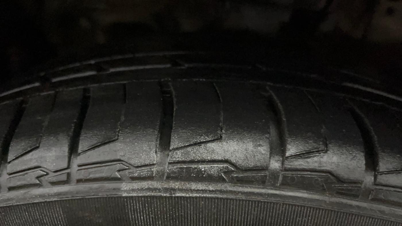 2021 Hyundai ALCAZAR 1.5 SIGNATURE (O) AT 6STR, Diesel, Automatic, 84,579 km, Left Front Tyre Tread