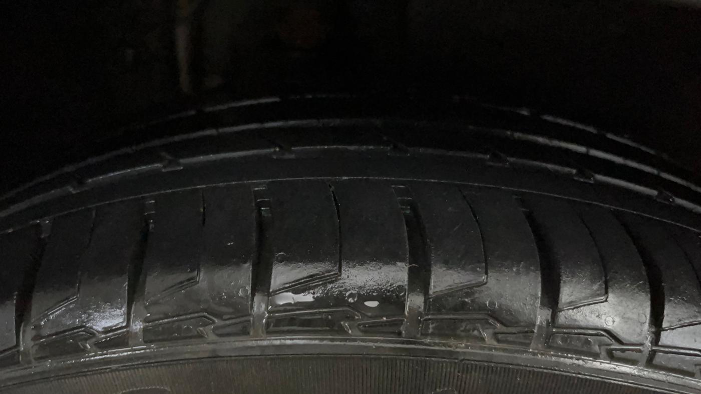 2021 Hyundai ALCAZAR 1.5 SIGNATURE (O) AT 6STR, Diesel, Automatic, 84,579 km, Right Rear Tyre Tread