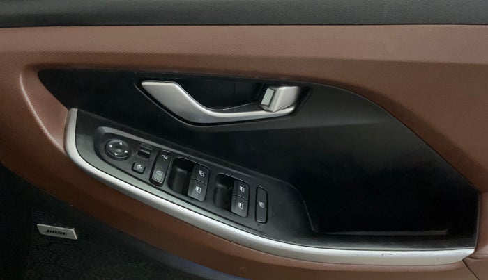 2021 Hyundai ALCAZAR 1.5 SIGNATURE (O) AT 6STR, Diesel, Automatic, 84,579 km, Driver Side Door Panels Control