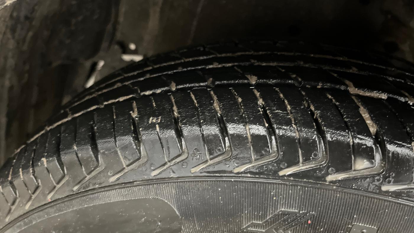 2015 Maruti Celerio LXI, Petrol, Manual, 54,826 km, Left Front Tyre Tread