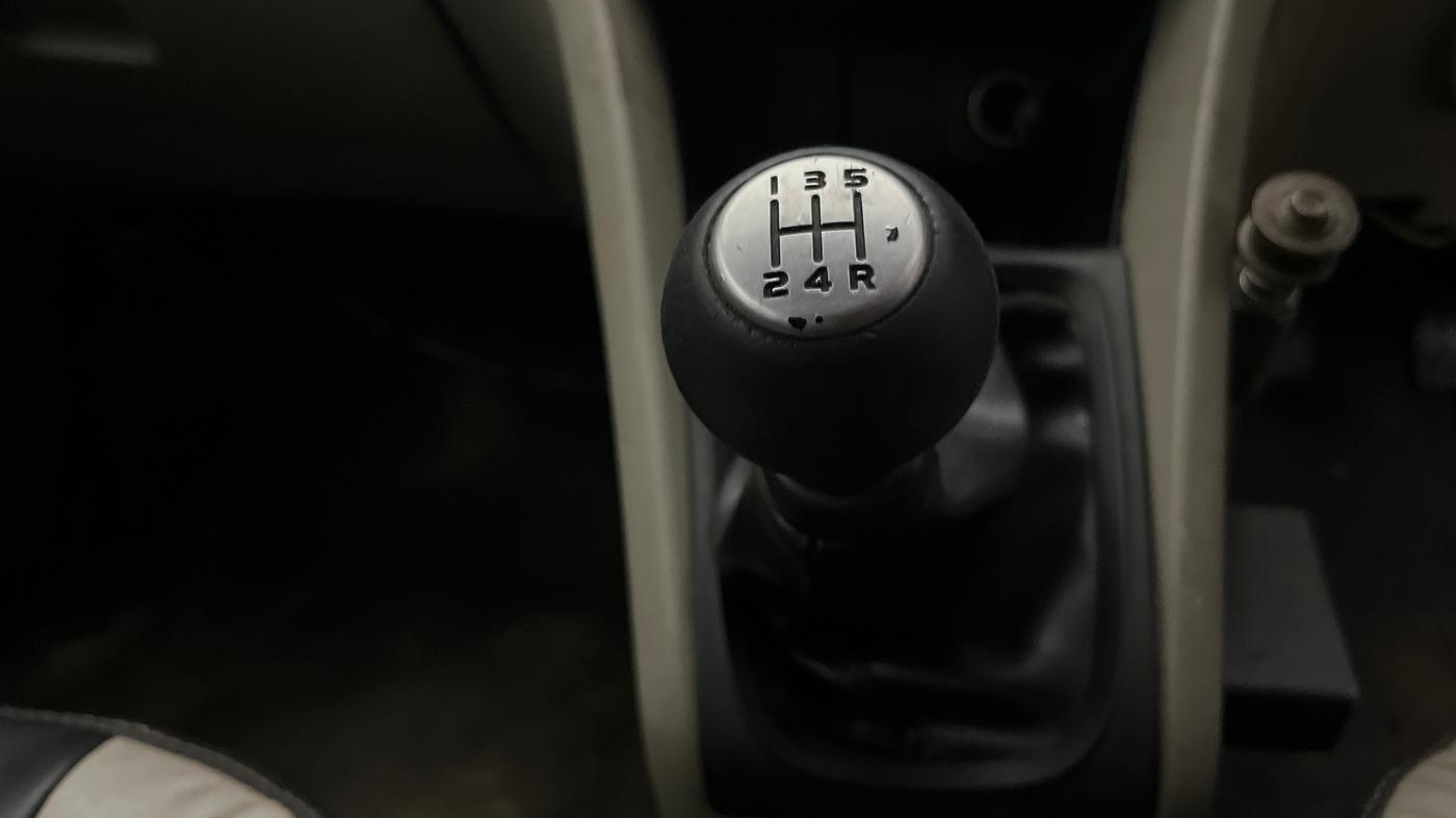 2015 Maruti Celerio LXI, Petrol, Manual, 54,826 km, Gear Lever