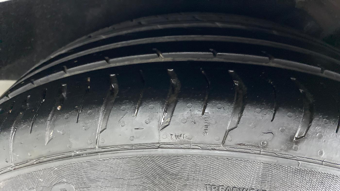 2015 Audi A4 1.8 TFSI PREMIUM PLUS, Petrol, Automatic, 24,339 km, Right Rear Tyre Tread