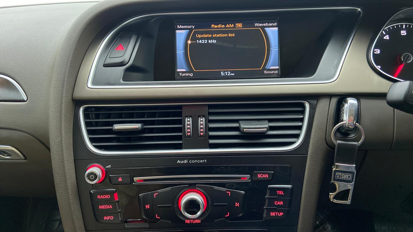 2015 Audi A4 1.8 TFSI PREMIUM PLUS, Petrol, Automatic, 24,339 km, Infotainment System