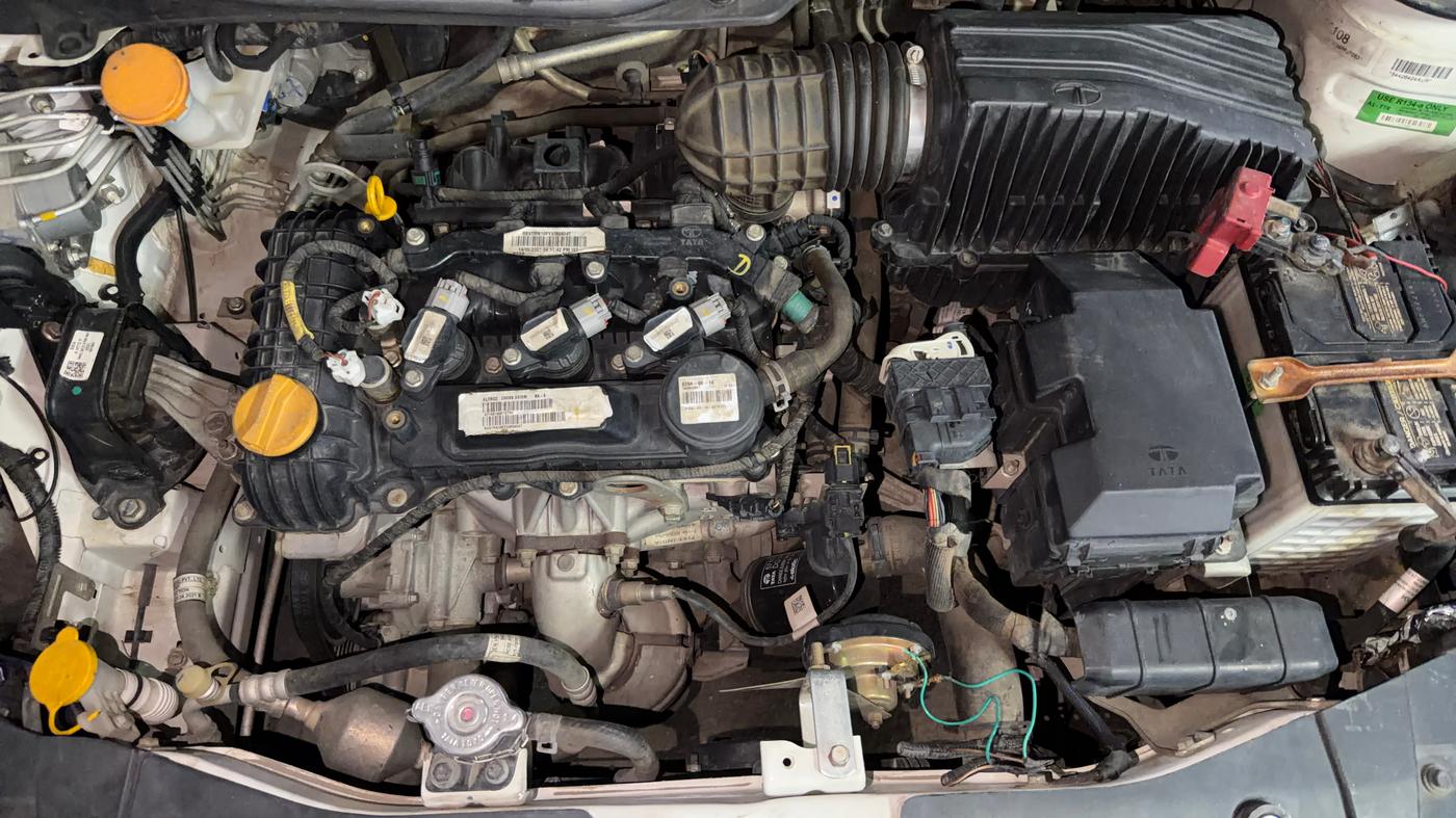 2021 Tata ALTROZ XE PETROL, Petrol, Manual, 83,234 km, Engine View