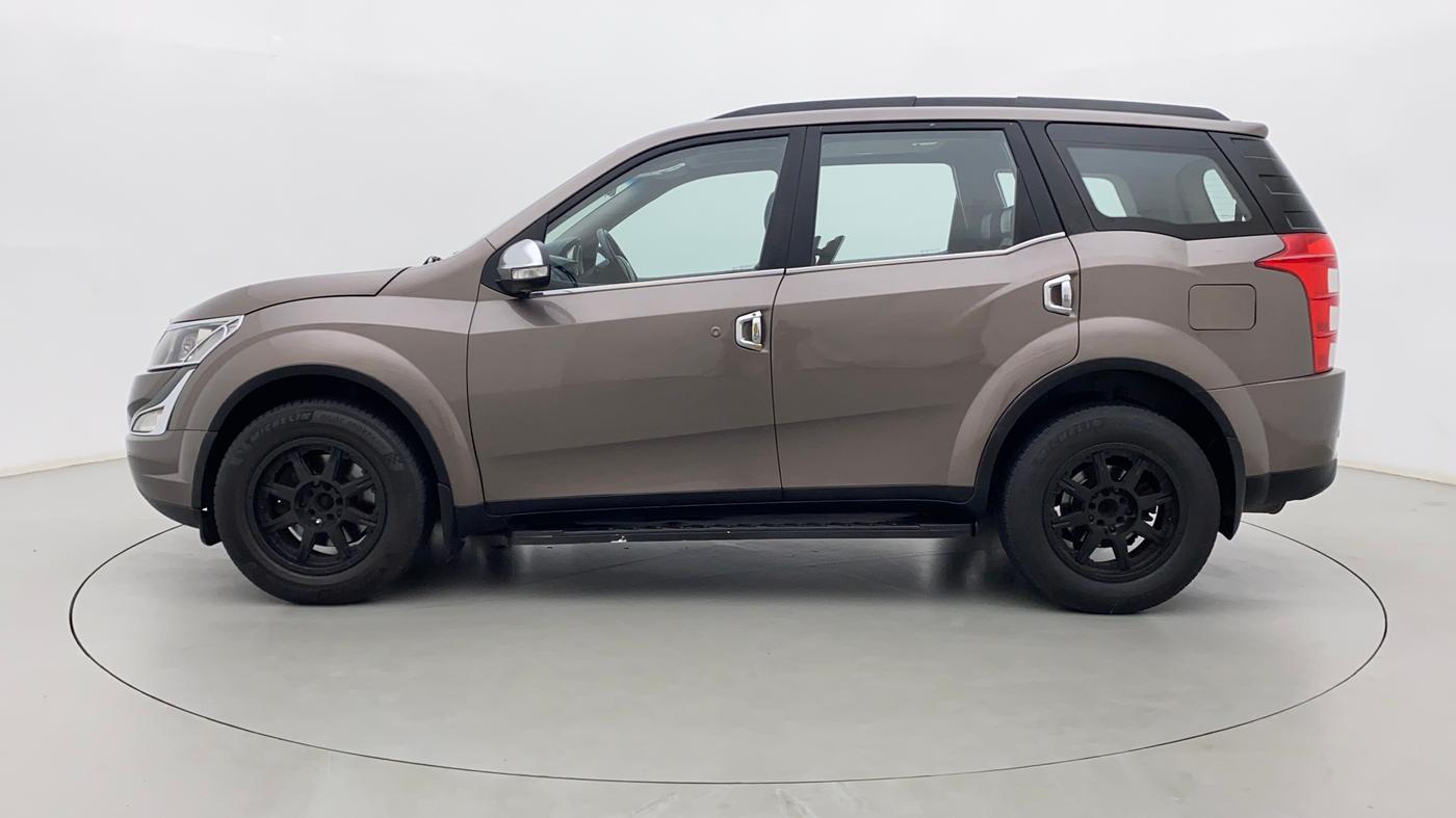 2017 Mahindra XUV500 W10 AT, Diesel, Automatic, 75,579 km, Left Side