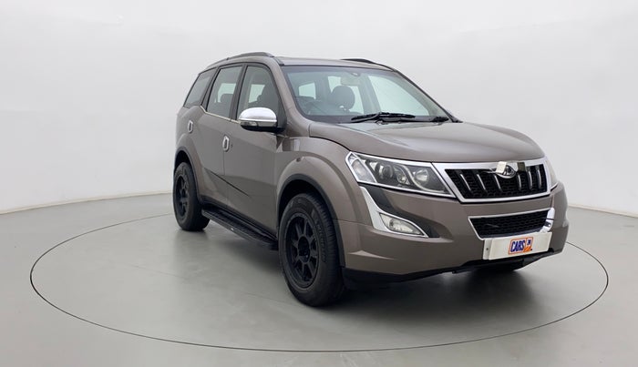 2017 Mahindra XUV500 W10 AT, Diesel, Automatic, 75,579 km, Right Front Diagonal