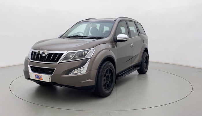 2017 Mahindra XUV500 W10 AT, Diesel, Automatic, 75,579 km, Left Front Diagonal