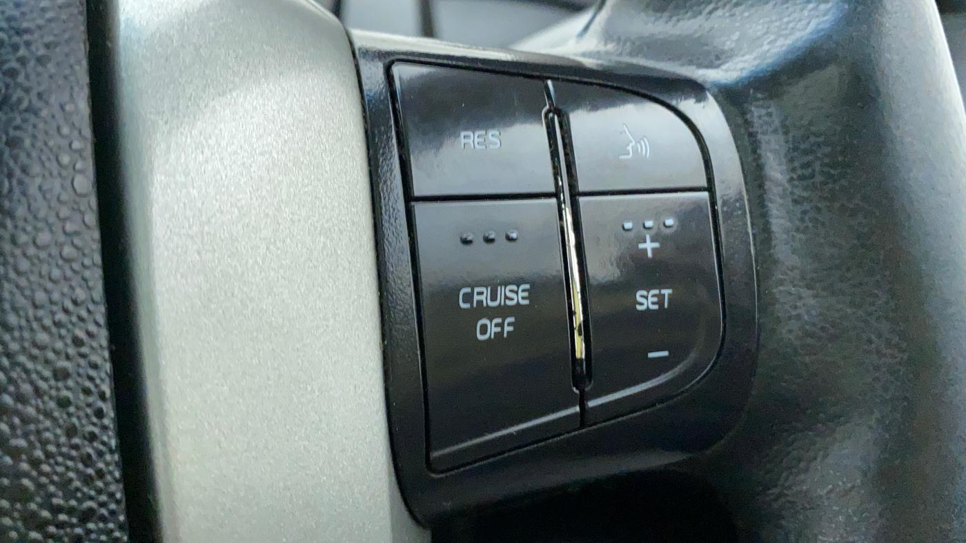 2017 Mahindra XUV500 W10 AT, Diesel, Automatic, 75,579 km, Adaptive Cruise Control