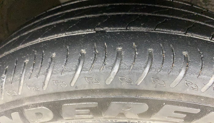 2021 Nissan MAGNITE XV EXECUTIVE TURBO, Petrol, Manual, 48,357 km, Right Front Tyre Tread