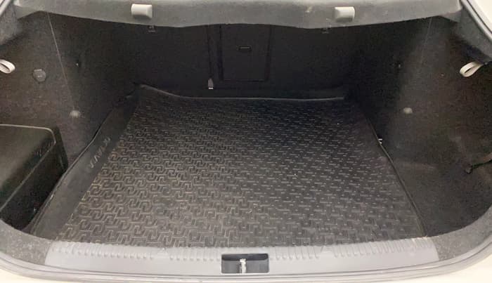 2017 Skoda Octavia L&K 1.8 TSI AT, Petrol, Automatic, 35,055 km, Boot Inside