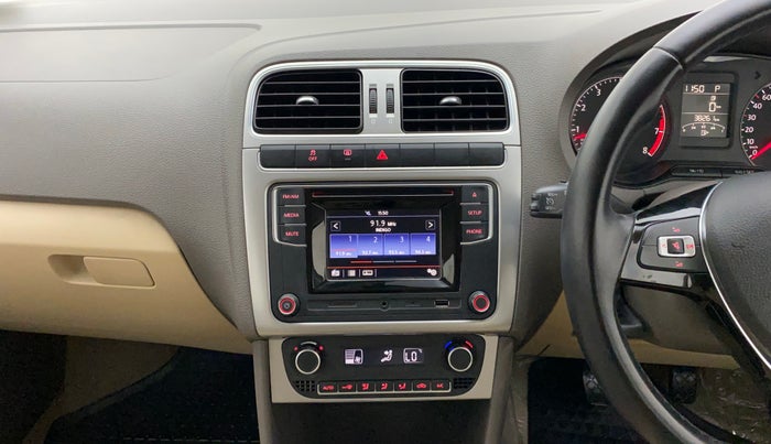 2016 Volkswagen Vento HIGHLINE PETROL AT, Petrol, Automatic, 38,304 km, Air Conditioner