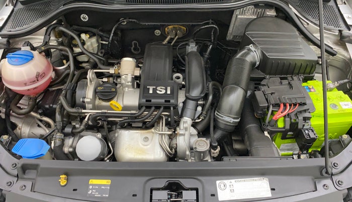 2016 Volkswagen Vento HIGHLINE PETROL AT, Petrol, Automatic, 38,304 km, Open Bonet