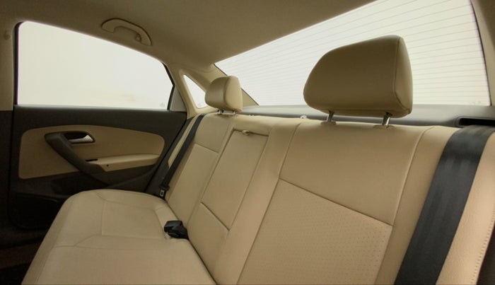 2016 Volkswagen Vento HIGHLINE PETROL AT, Petrol, Automatic, 38,304 km, Right Side Rear Door Cabin
