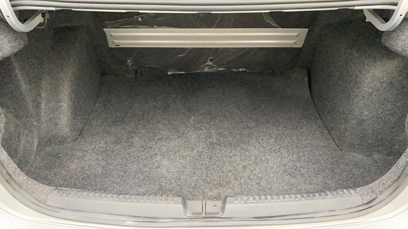 2016 Volkswagen Vento HIGHLINE PETROL AT, Petrol, Automatic, 38,304 km, Boot Inside