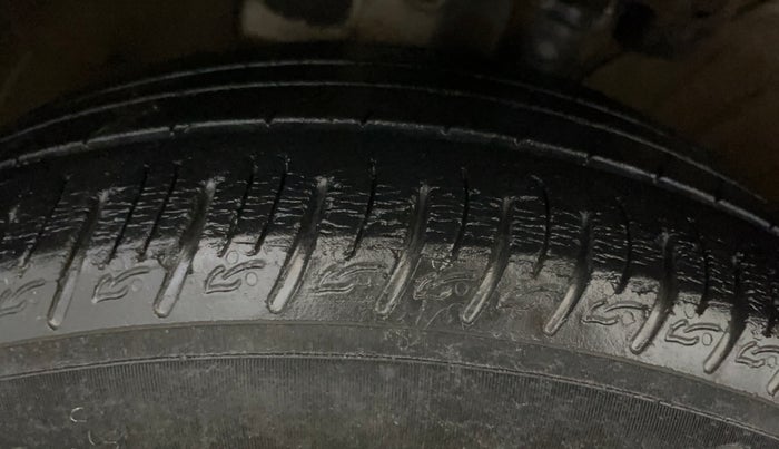 2019 Hyundai VENUE SX PLUS 1.0 TURBO DCT, Petrol, Automatic, 22,387 km, Left Front Tyre Tread