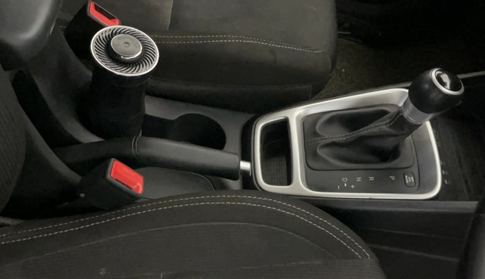 2019 Hyundai VENUE SX PLUS 1.0 TURBO DCT, Petrol, Automatic, 22,387 km, Gear Lever