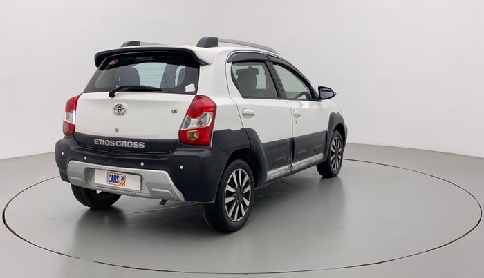 2015 Toyota Etios CROSS 1.2 G, Petrol, Manual, 79,927 km, Right Back Diagonal