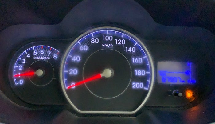 2013 Hyundai i10 ERA 1.1, CNG, Manual, 87,907 km, Odometer Image