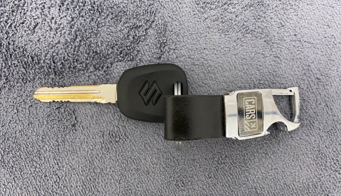 2013 Hyundai i10 ERA 1.1, CNG, Manual, 87,907 km, Key Close Up