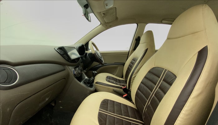 2013 Hyundai i10 ERA 1.1, CNG, Manual, 87,907 km, Right Side Front Door Cabin