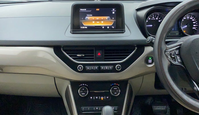 2019 Tata NEXON XZA+ 1.2 Dual Tone, Petrol, Automatic, 18,548 km, Air Conditioner