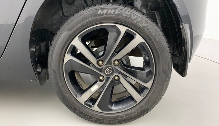 2021 Tata ALTROZ XZ PLUS I-TURBO PETROL DARK EDITION, Petrol, Manual, 21,424 km, Left Rear Wheel