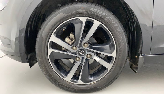 2021 Tata ALTROZ XZ PLUS I-TURBO PETROL DARK EDITION, Petrol, Manual, 21,424 km, Left Front Wheel