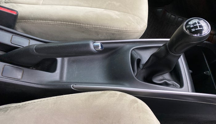 2020 Toyota Glanza V MT PETROL, Petrol, Manual, 25,292 km, Gear Lever