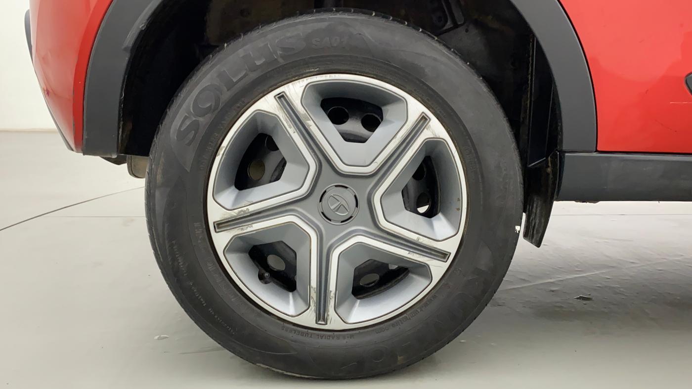 2018 Tata NEXON XM 1.2, Petrol, Manual, 58,008 km, Right Rear Wheel