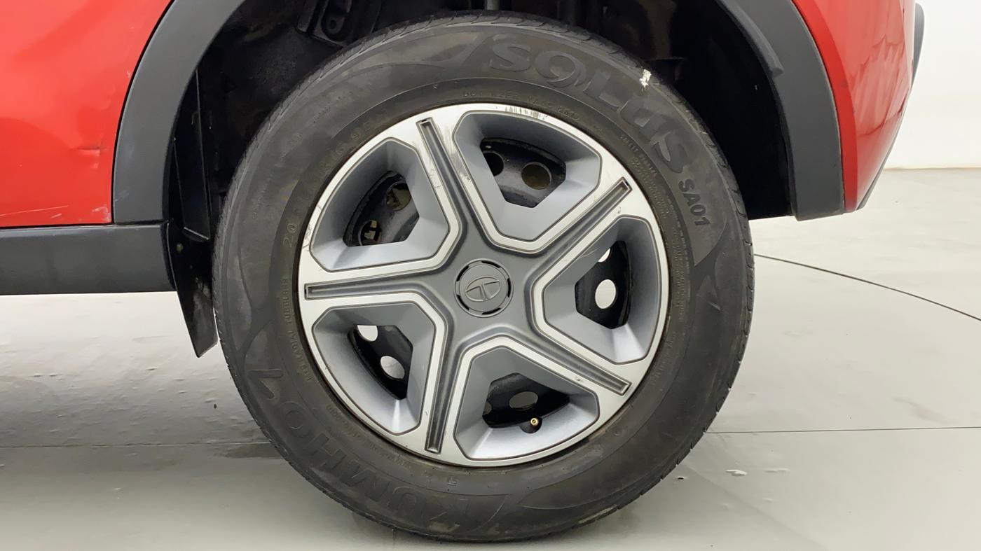 2018 Tata NEXON XM 1.2, Petrol, Manual, 58,008 km, Left Rear Wheel