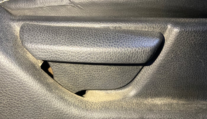 2014 Hyundai Eon MAGNA +, Petrol, Manual, 89,443 km, Driver Side Adjustment Panel
