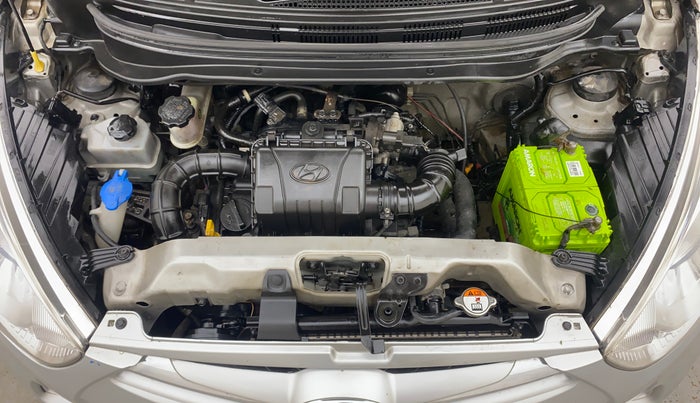 2016 Hyundai Eon ERA PLUS (O), Petrol, Manual, 1,01,988 km, Engine View