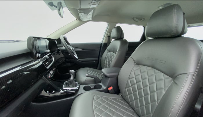 2020 KIA SELTOS HTK PLUS 1.5 DIESEL, Diesel, Manual, 26,045 km, Right Side Front Door Cabin