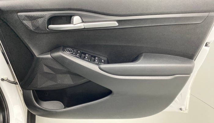 2020 KIA SELTOS HTK PLUS 1.5 DIESEL, Diesel, Manual, 26,045 km, Driver Side Door Panels Control