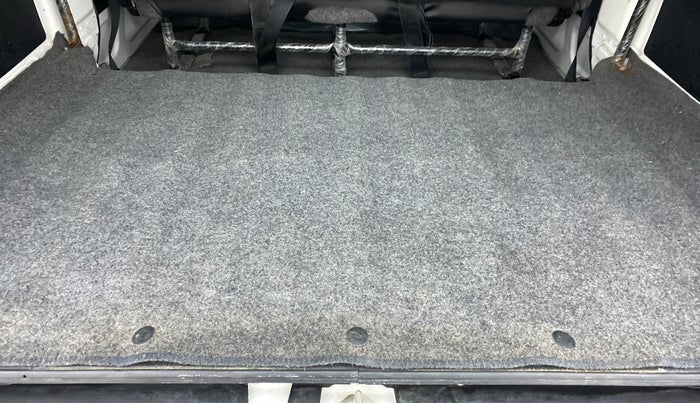 2020 Maruti Eeco 5 STR WITH AC PLUSHTR, Petrol, Manual, 13,368 km, Boot Inside