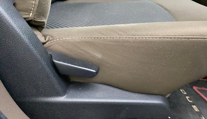 2019 Renault Duster 110 PS RXS 4X2 AMT DIESEL, Diesel, Automatic, 66,800 km, Driver Side Adjustment Panel