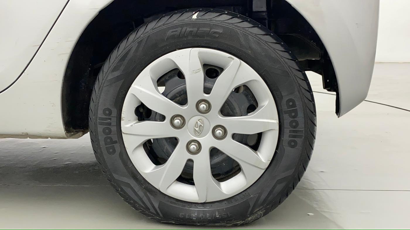 2015 Hyundai Eon MAGNA PLUS, Petrol, Manual, 19,479 km, Left Rear Wheel