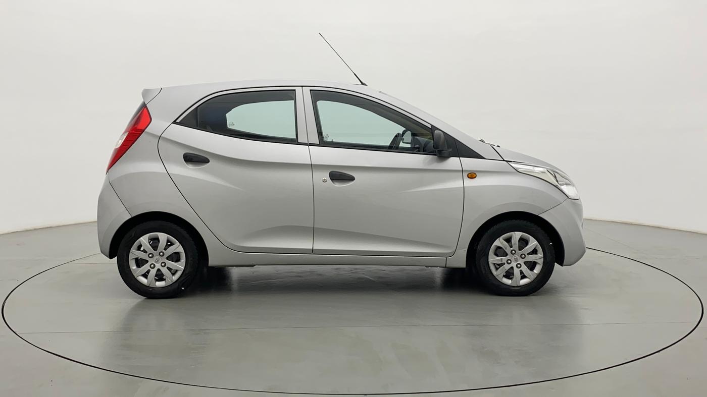 2015 Hyundai Eon MAGNA PLUS, Petrol, Manual, 19,479 km, Right Side View