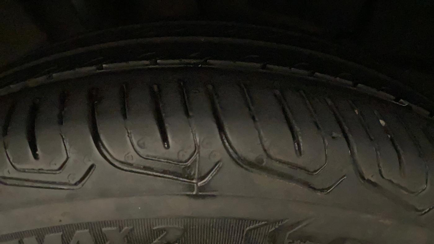 2022 Tata TIGOR XZ PLUS CNG, CNG, Manual, 18,438 km, Right Front Tyre Tread