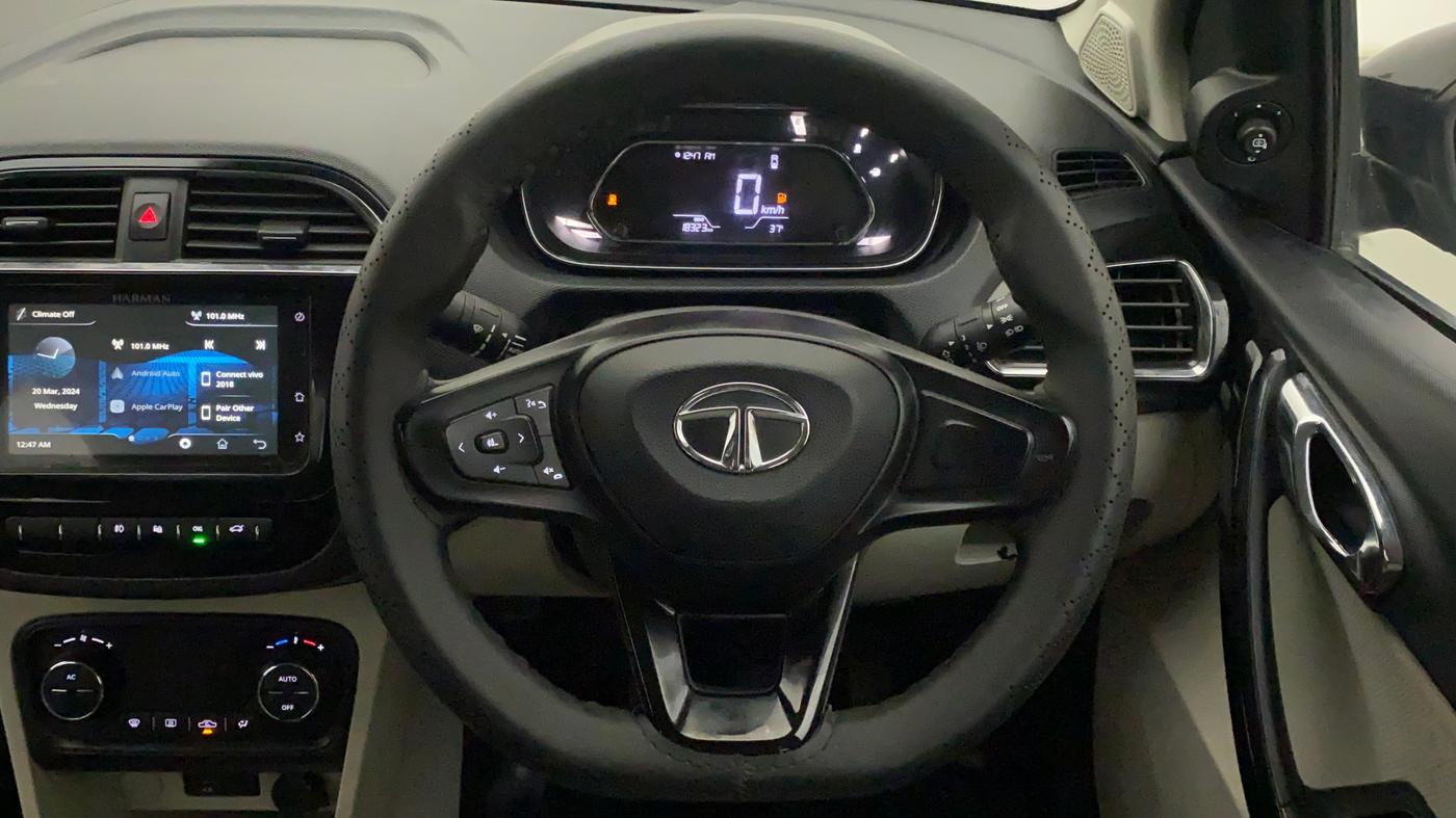 2022 Tata TIGOR XZ PLUS CNG, CNG, Manual, 18,438 km, Steering Wheel Close Up