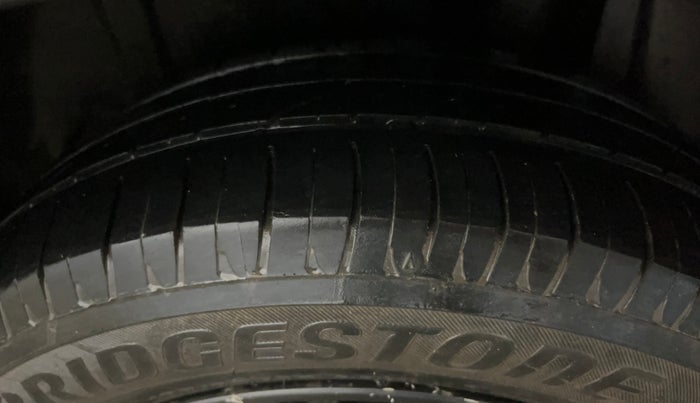 2020 Maruti XL6 ZETA MT, Petrol, Manual, 81,280 km, Left Rear Tyre Tread