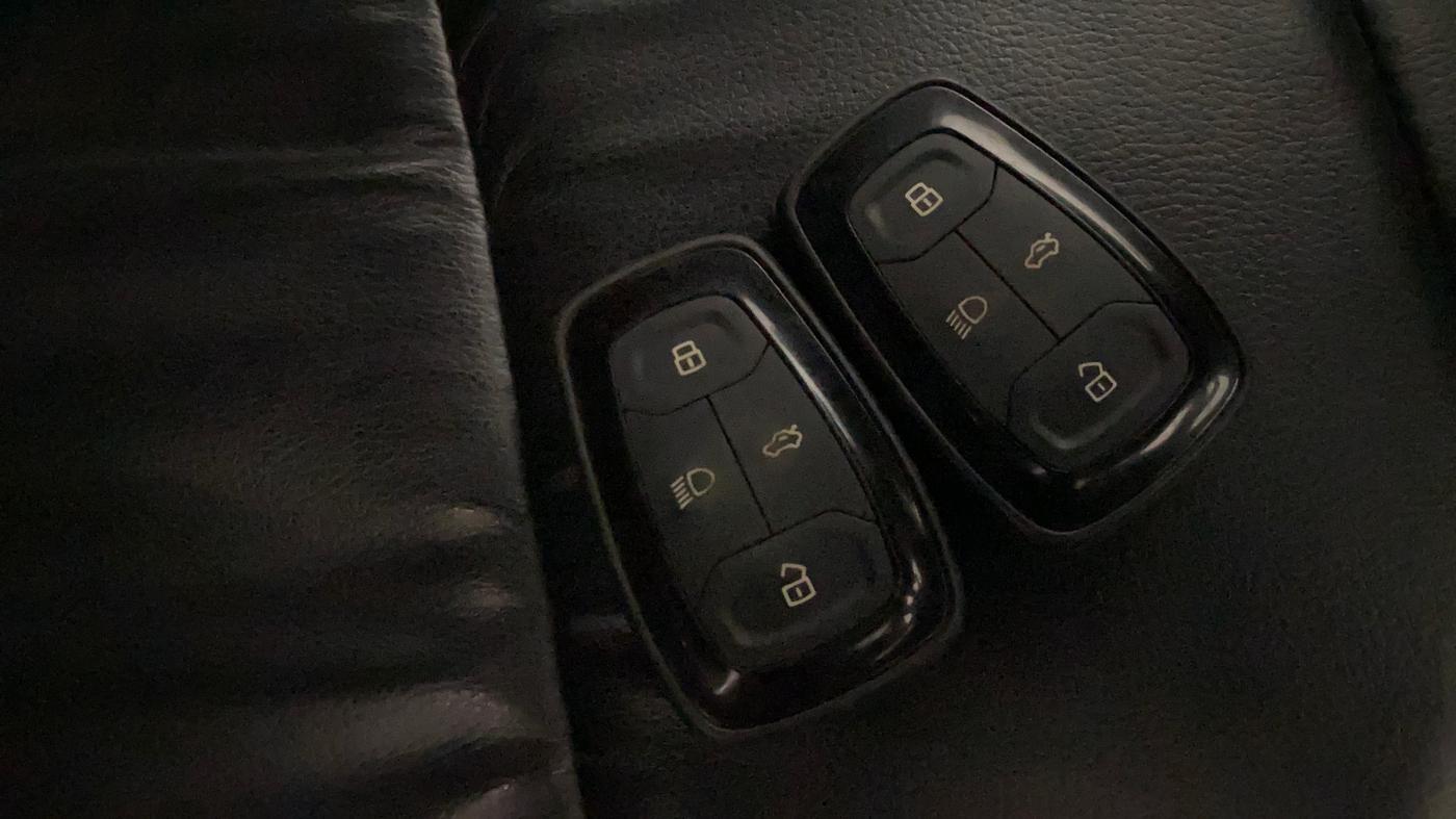 2022 Tata NEXON XZ PLUS (HS) PETROL DARK EDITION, Petrol, Manual, 29,339 km, Key Close Up